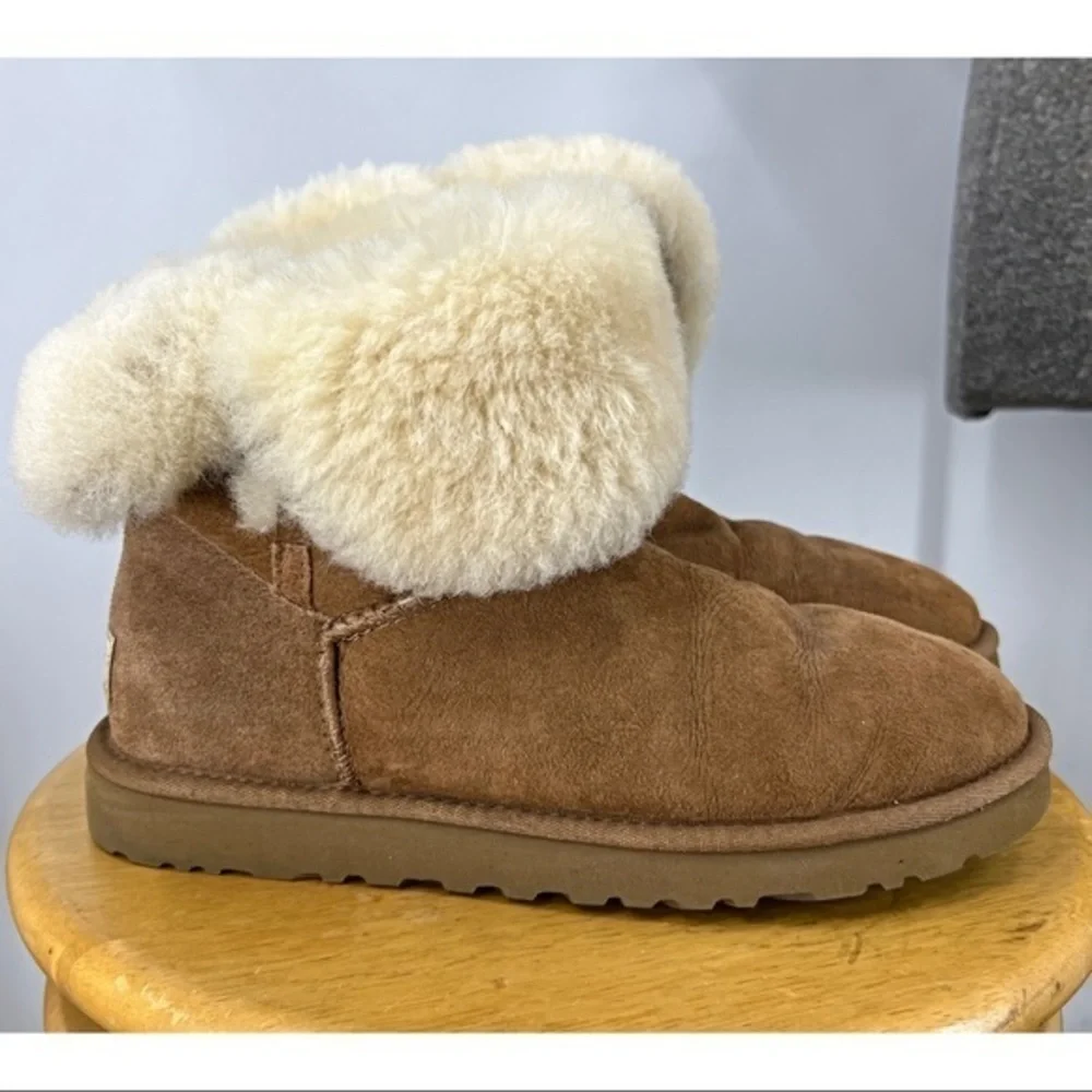 UGGs classic short rollover suede Sherpa lined boot-in chestnut 8